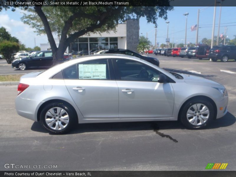 Silver Ice Metallic / Jet Black/Medium Titanium 2013 Chevrolet Cruze LS
