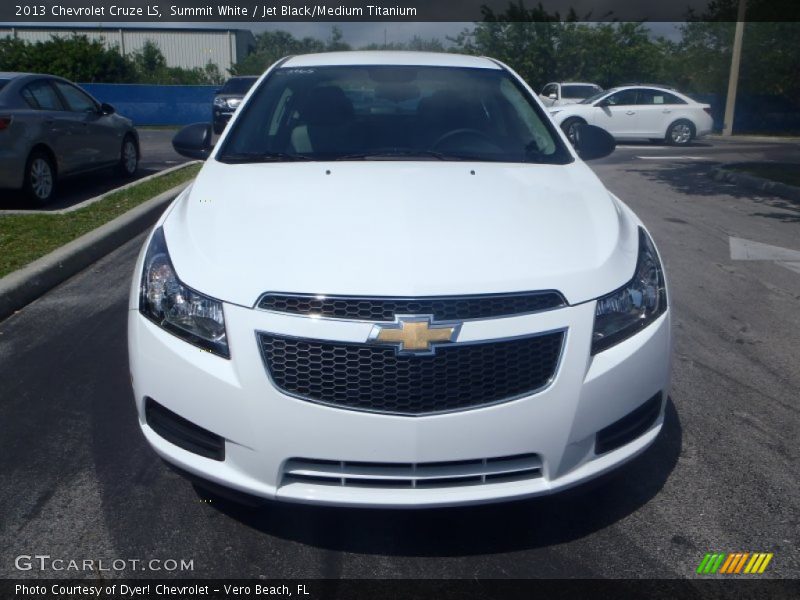 Summit White / Jet Black/Medium Titanium 2013 Chevrolet Cruze LS