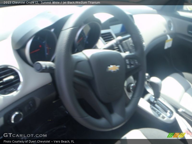 Summit White / Jet Black/Medium Titanium 2013 Chevrolet Cruze LS