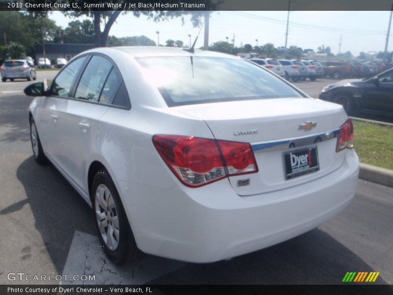 Summit White / Jet Black/Medium Titanium 2013 Chevrolet Cruze LS