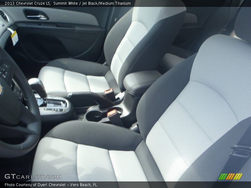 Summit White / Jet Black/Medium Titanium 2013 Chevrolet Cruze LS