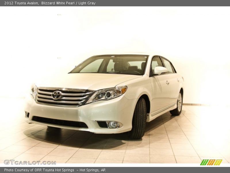 Blizzard White Pearl / Light Gray 2012 Toyota Avalon