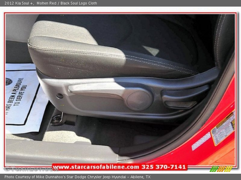 Molten Red / Black Soul Logo Cloth 2012 Kia Soul +