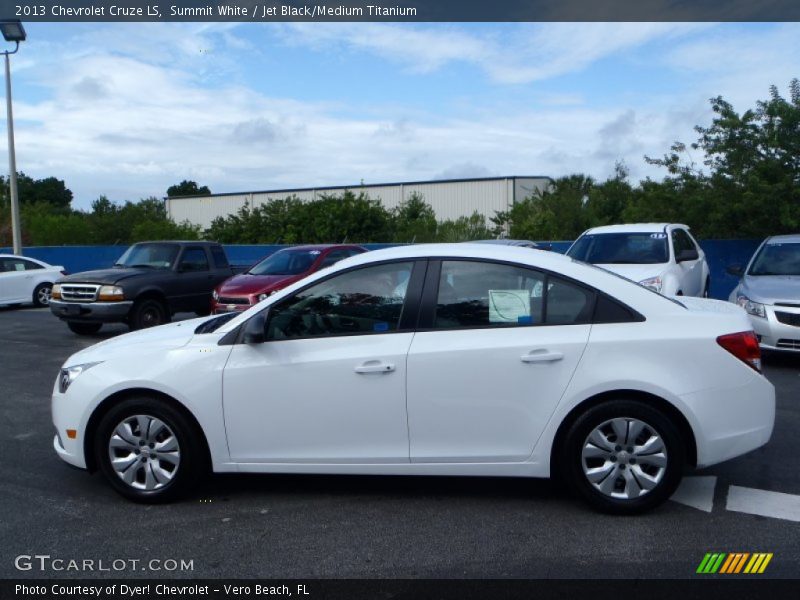 Summit White / Jet Black/Medium Titanium 2013 Chevrolet Cruze LS