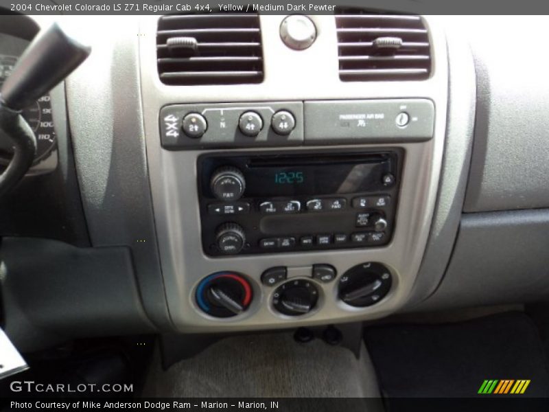 Yellow / Medium Dark Pewter 2004 Chevrolet Colorado LS Z71 Regular Cab 4x4