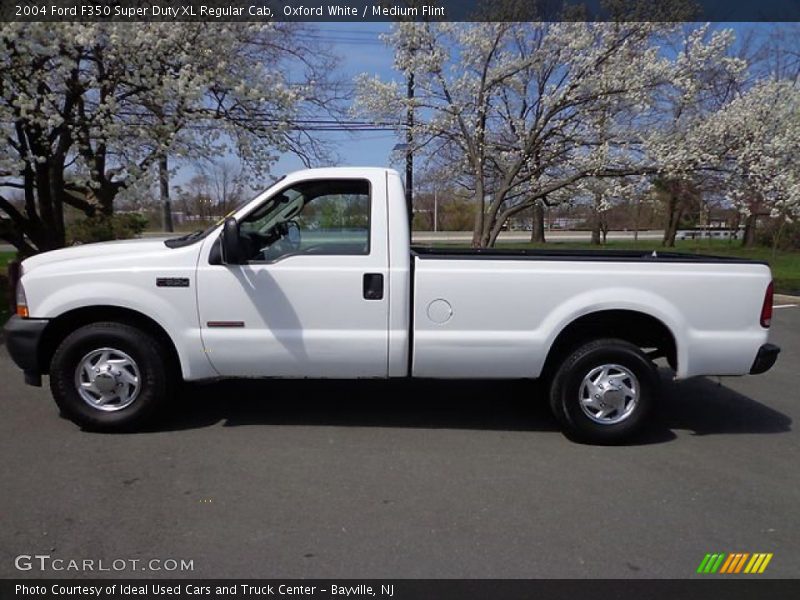 Oxford White / Medium Flint 2004 Ford F350 Super Duty XL Regular Cab