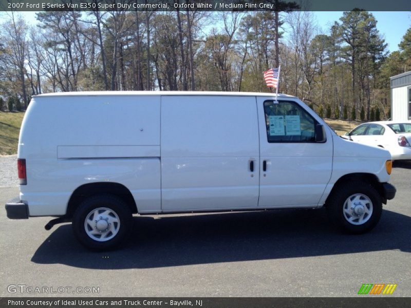 Oxford White / Medium Flint Grey 2007 Ford E Series Van E350 Super Duty Commercial