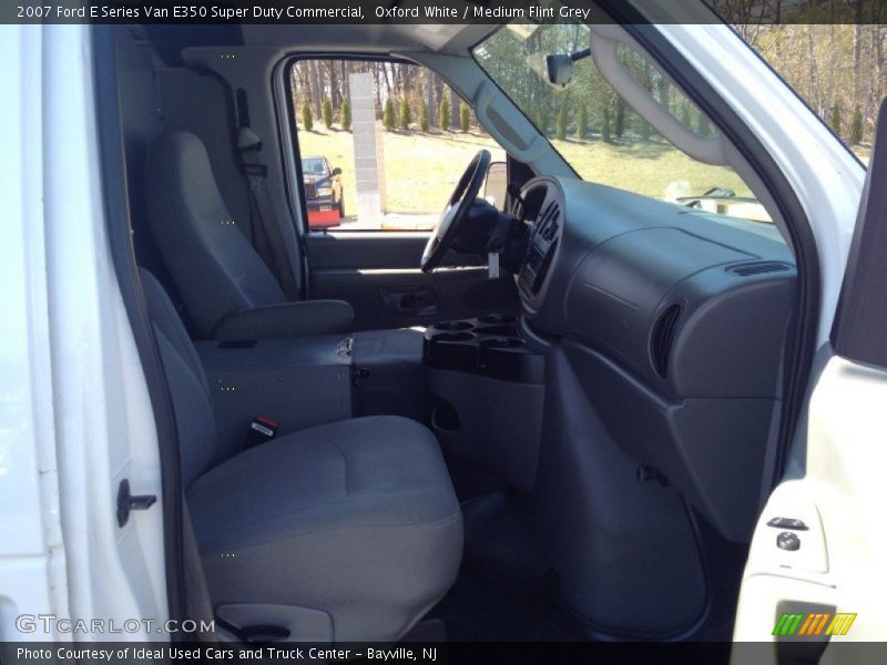 Oxford White / Medium Flint Grey 2007 Ford E Series Van E350 Super Duty Commercial