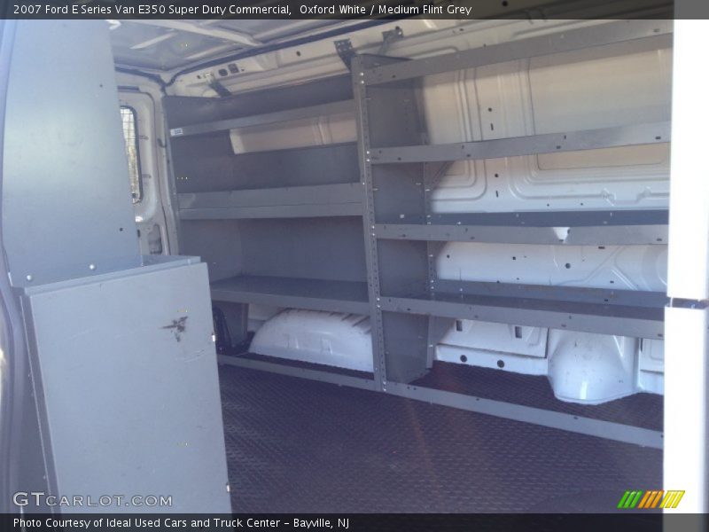 Oxford White / Medium Flint Grey 2007 Ford E Series Van E350 Super Duty Commercial