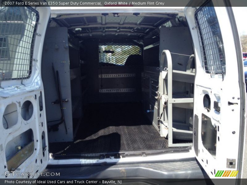 Oxford White / Medium Flint Grey 2007 Ford E Series Van E350 Super Duty Commercial