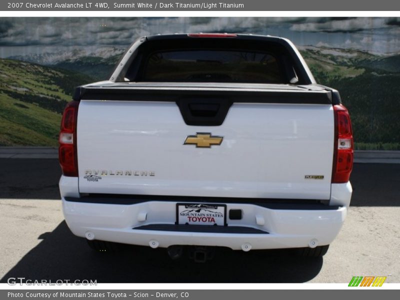Summit White / Dark Titanium/Light Titanium 2007 Chevrolet Avalanche LT 4WD