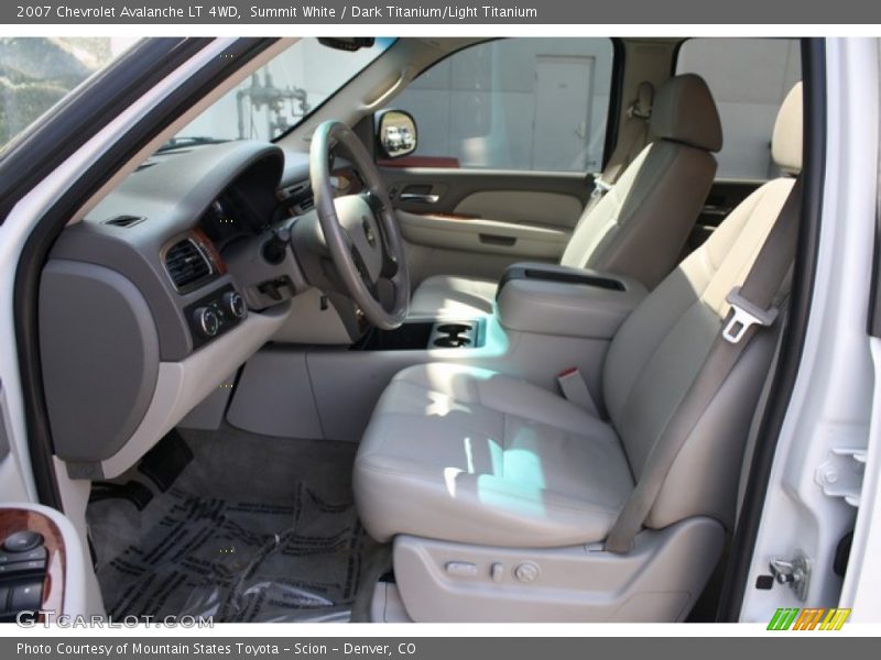 Summit White / Dark Titanium/Light Titanium 2007 Chevrolet Avalanche LT 4WD