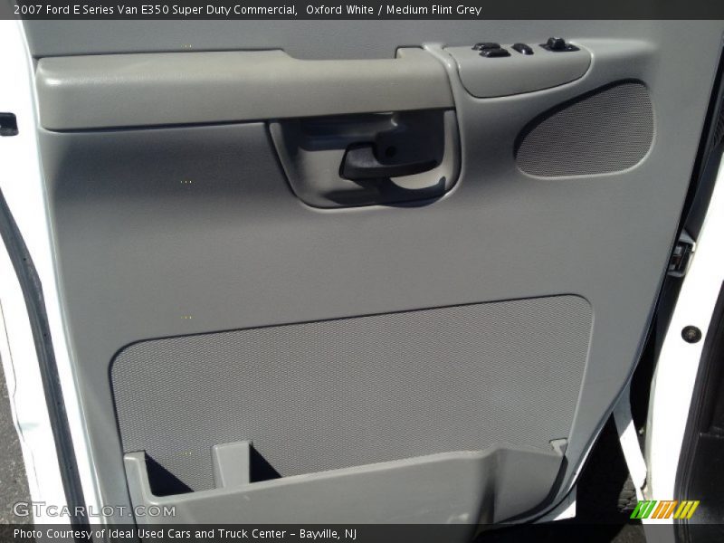 Oxford White / Medium Flint Grey 2007 Ford E Series Van E350 Super Duty Commercial