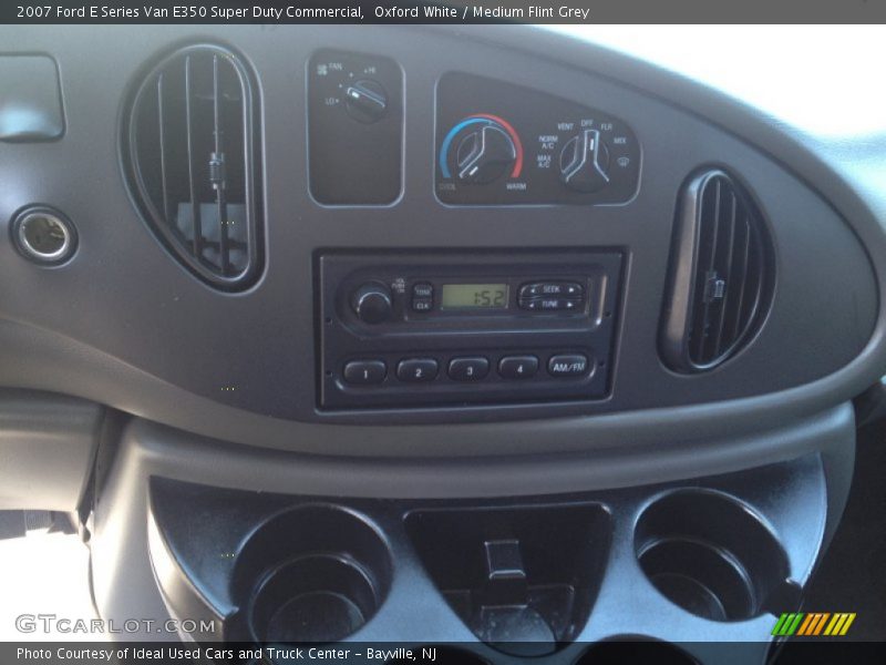Oxford White / Medium Flint Grey 2007 Ford E Series Van E350 Super Duty Commercial