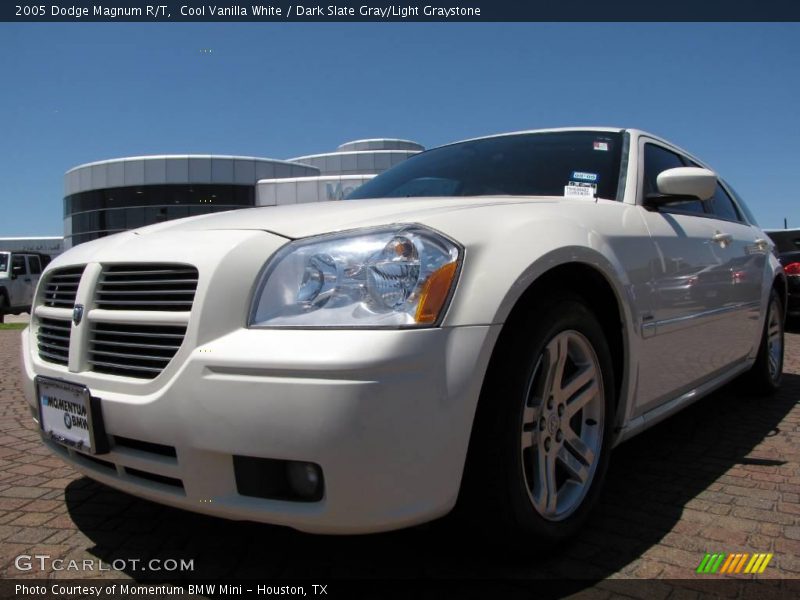 Cool Vanilla White / Dark Slate Gray/Light Graystone 2005 Dodge Magnum R/T