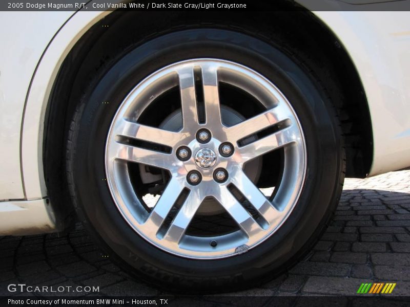 Cool Vanilla White / Dark Slate Gray/Light Graystone 2005 Dodge Magnum R/T