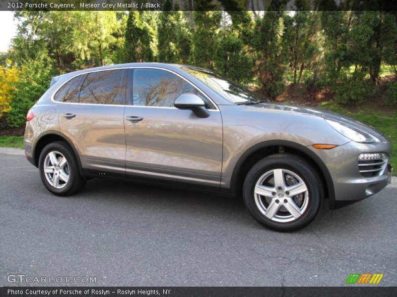 Meteor Grey Metallic / Black 2012 Porsche Cayenne