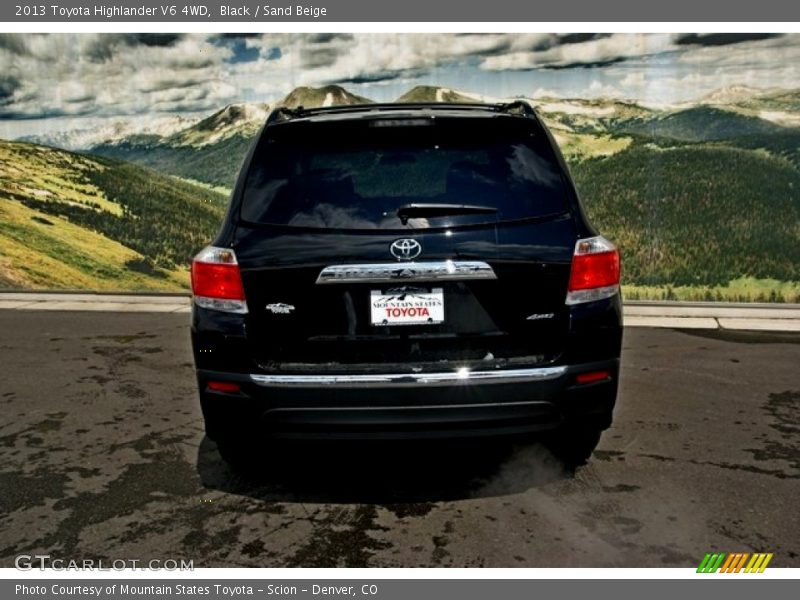 Black / Sand Beige 2013 Toyota Highlander V6 4WD