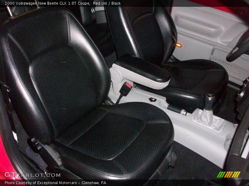 Red Uni / Black 2000 Volkswagen New Beetle GLX 1.8T Coupe