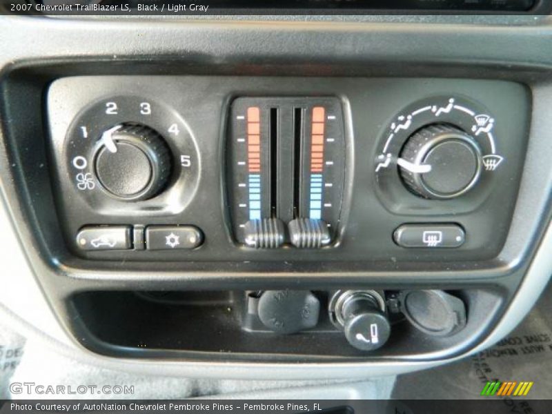 Black / Light Gray 2007 Chevrolet TrailBlazer LS