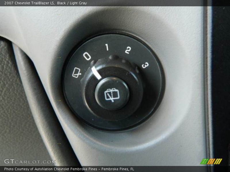 Black / Light Gray 2007 Chevrolet TrailBlazer LS