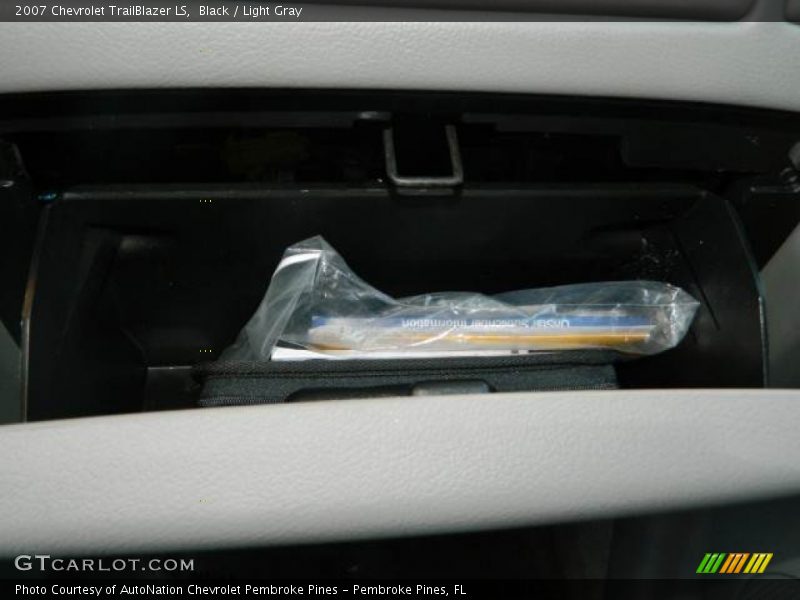 Black / Light Gray 2007 Chevrolet TrailBlazer LS