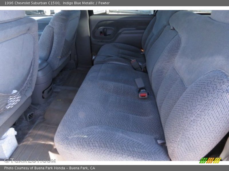 Indigo Blue Metallic / Pewter 1996 Chevrolet Suburban C1500