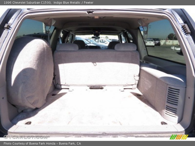 Indigo Blue Metallic / Pewter 1996 Chevrolet Suburban C1500
