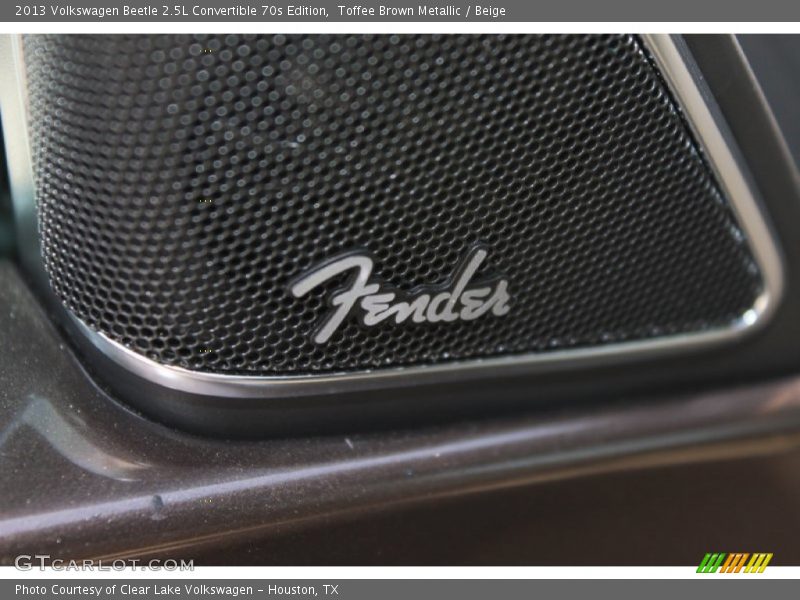 Toffee Brown Metallic / Beige 2013 Volkswagen Beetle 2.5L Convertible 70s Edition