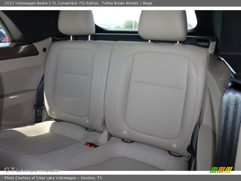 Toffee Brown Metallic / Beige 2013 Volkswagen Beetle 2.5L Convertible 70s Edition