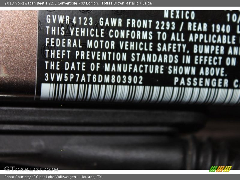 Toffee Brown Metallic / Beige 2013 Volkswagen Beetle 2.5L Convertible 70s Edition