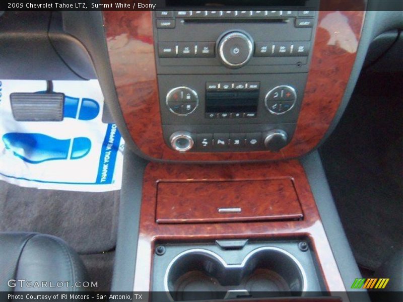 Summit White / Ebony 2009 Chevrolet Tahoe LTZ