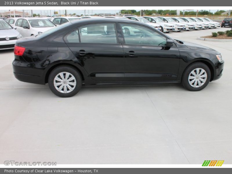 Black Uni / Titan Black 2013 Volkswagen Jetta S Sedan