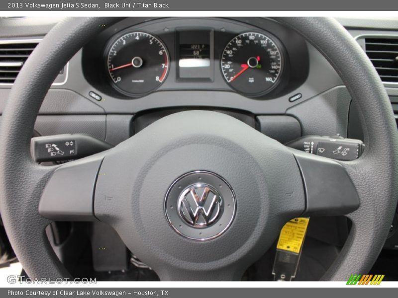 Black Uni / Titan Black 2013 Volkswagen Jetta S Sedan