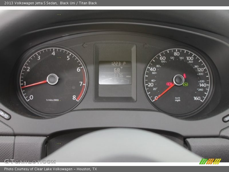 Black Uni / Titan Black 2013 Volkswagen Jetta S Sedan