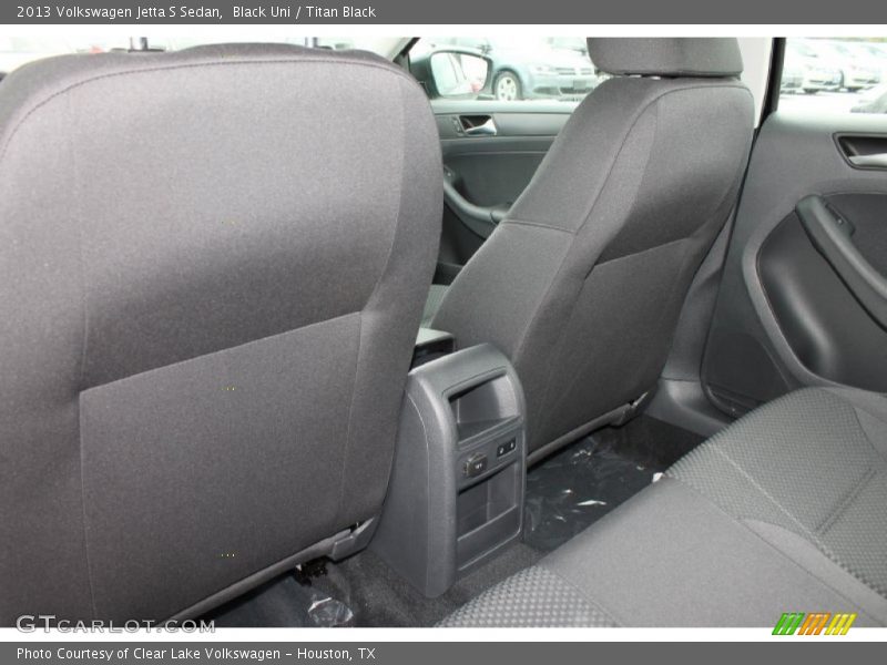 Black Uni / Titan Black 2013 Volkswagen Jetta S Sedan