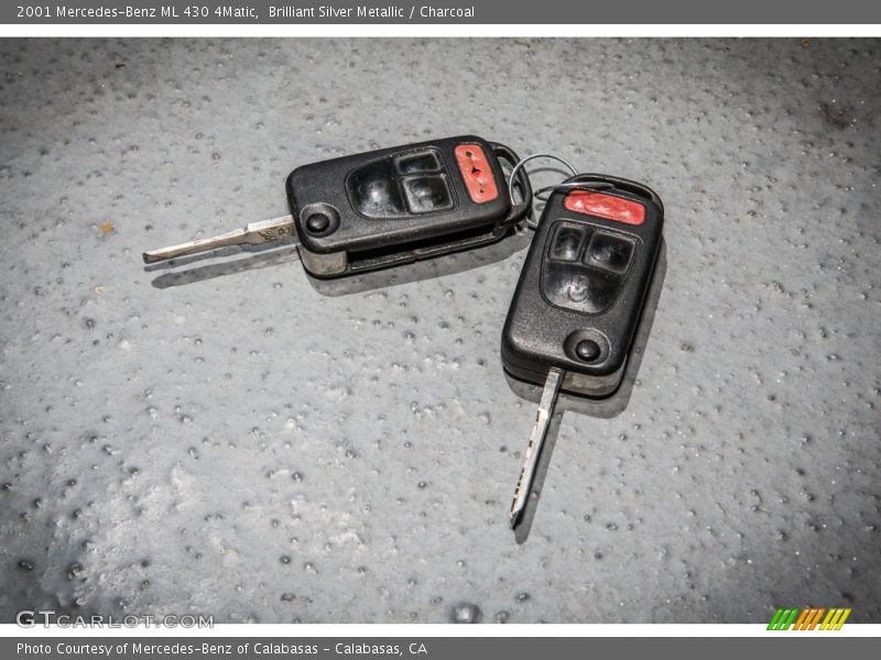 Brilliant Silver Metallic / Charcoal 2001 Mercedes-Benz ML 430 4Matic