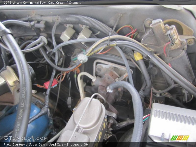 Cream / Chamois 1978 Lincoln Continental Town Car