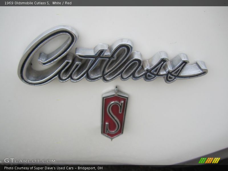  1969 Cutlass S Logo