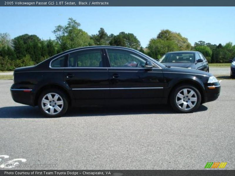 Black / Anthracite 2005 Volkswagen Passat GLS 1.8T Sedan