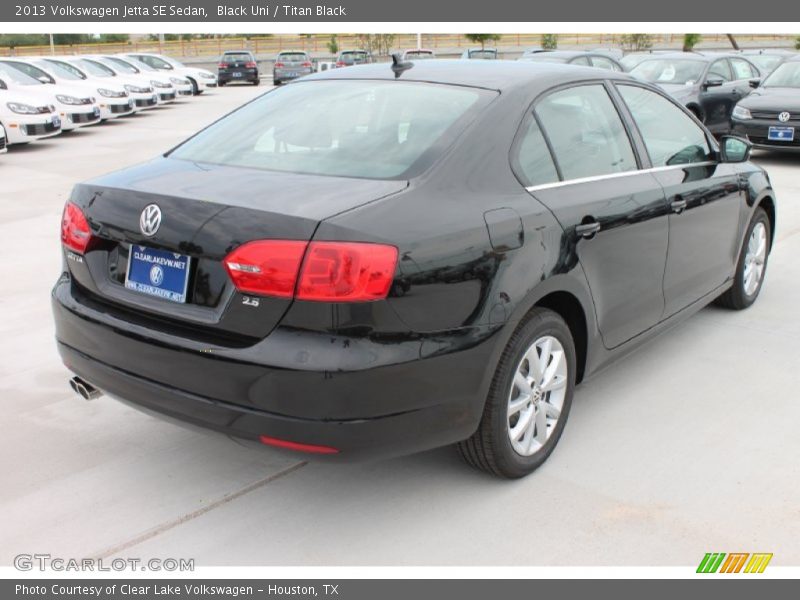 Black Uni / Titan Black 2013 Volkswagen Jetta SE Sedan