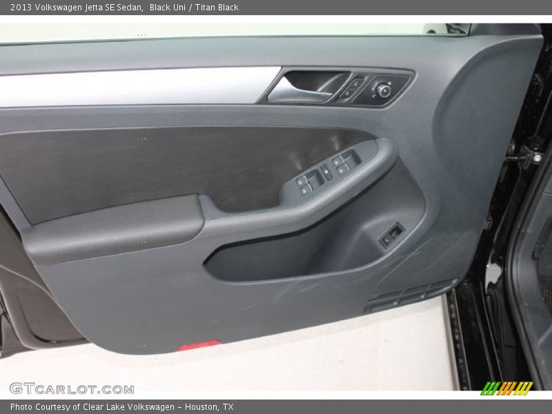 Black Uni / Titan Black 2013 Volkswagen Jetta SE Sedan