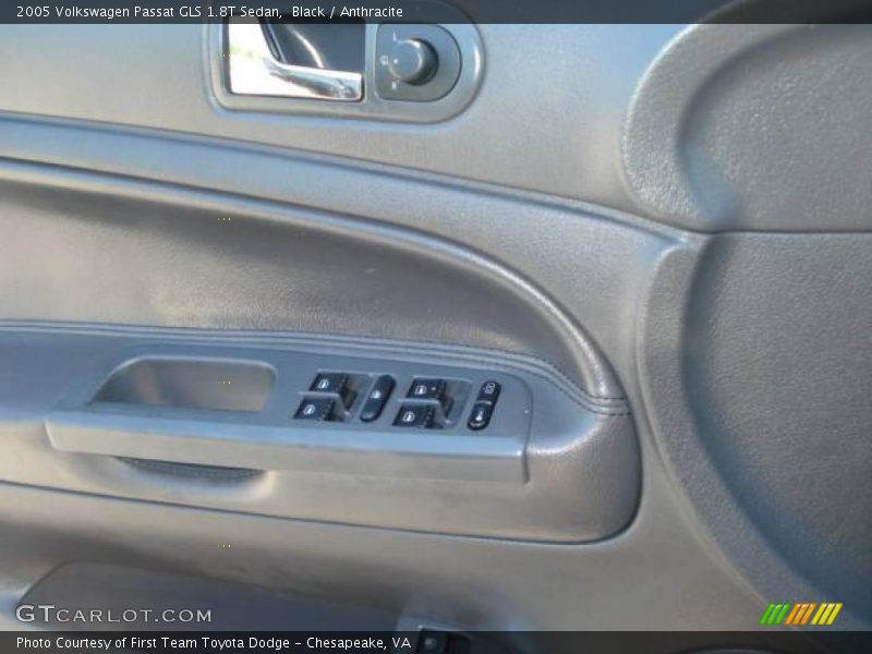 Black / Anthracite 2005 Volkswagen Passat GLS 1.8T Sedan