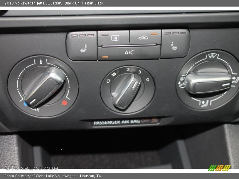 Black Uni / Titan Black 2013 Volkswagen Jetta SE Sedan