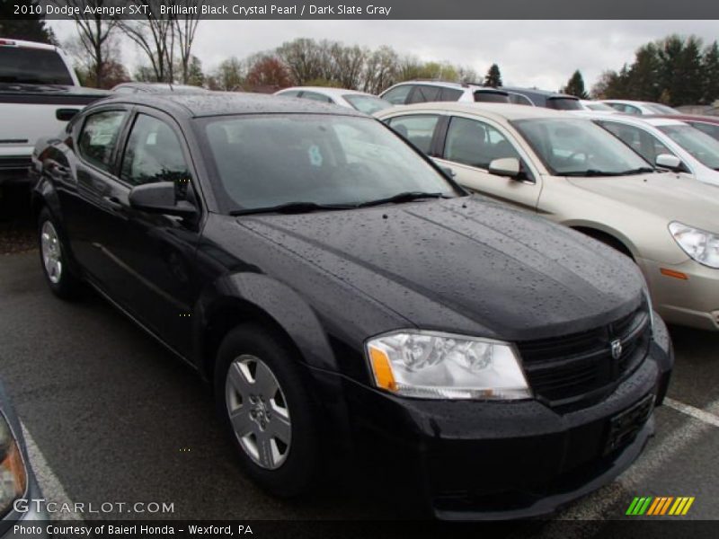 Front 3/4 View of 2010 Avenger SXT