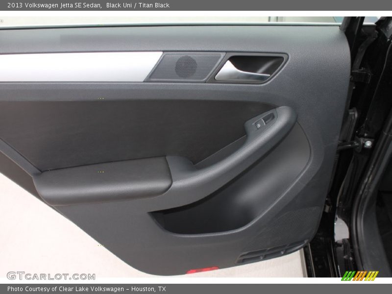 Black Uni / Titan Black 2013 Volkswagen Jetta SE Sedan