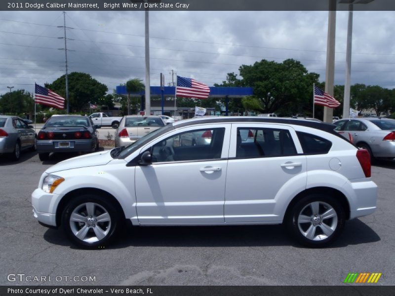 Bright White / Dark Slate Gray 2011 Dodge Caliber Mainstreet