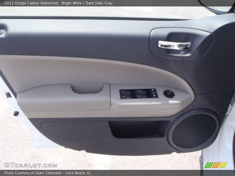 Bright White / Dark Slate Gray 2011 Dodge Caliber Mainstreet