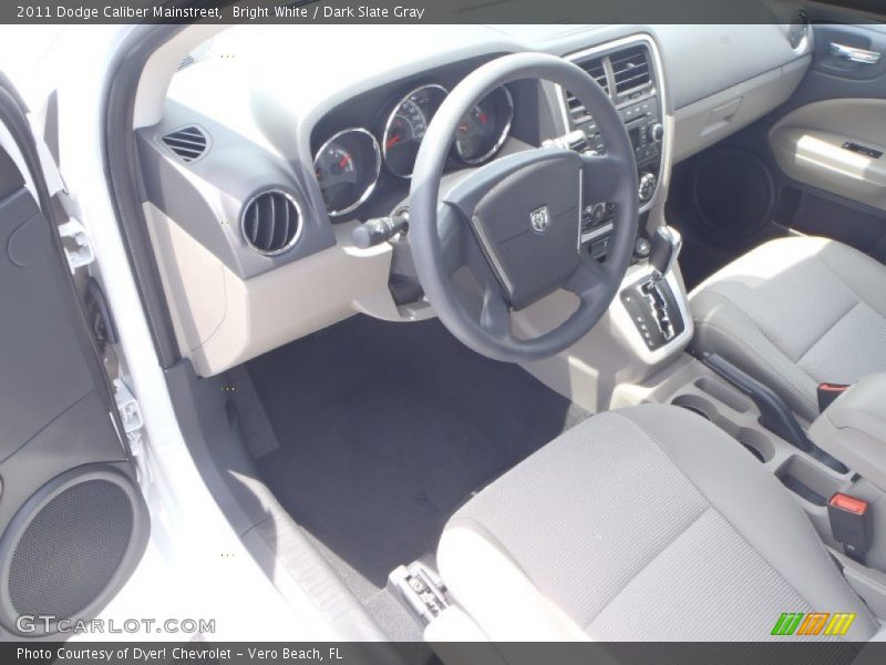 Bright White / Dark Slate Gray 2011 Dodge Caliber Mainstreet