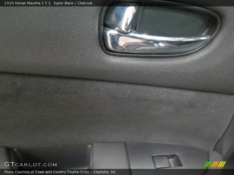 Super Black / Charcoal 2010 Nissan Maxima 3.5 S
